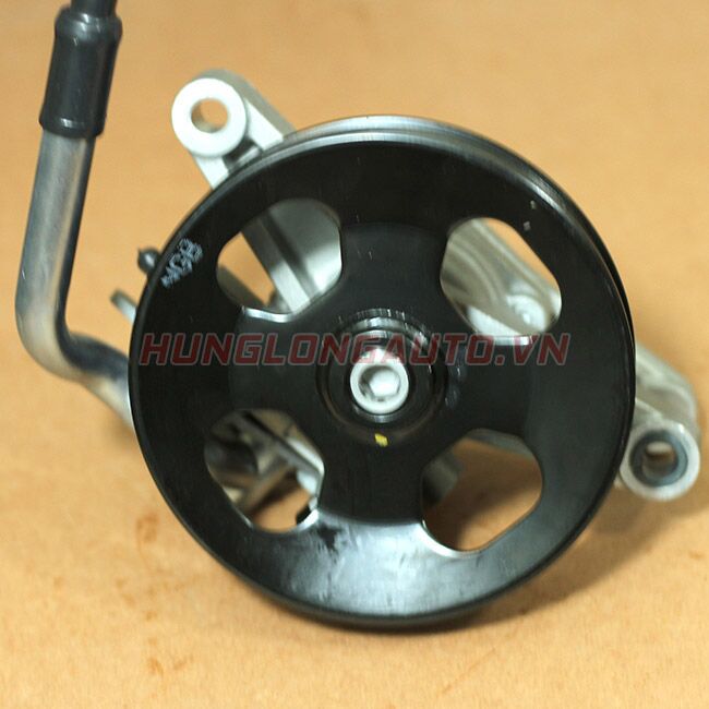 Bơm trợ lực lái - Kia Carens, Kia Forte | 571002F601 - 571001M100 Bơm trợ lực lái - Kia Carens, Kia Forte | 571002F601 - 571001M100